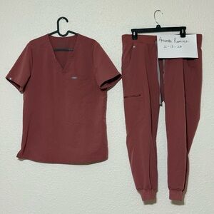 Figs Size Large Petite Scrub Set - Mauve